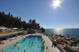 hotel-thumb