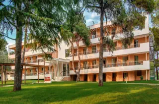 hotel-thumb