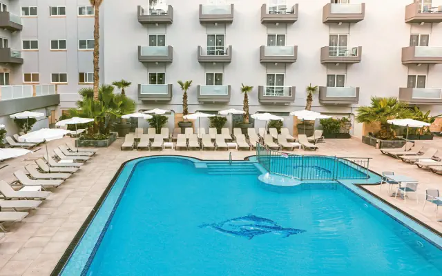 Bora Bora Ibiza Malta Resort