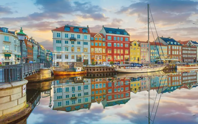 Skandynawskie Mity i Most nad Sundem