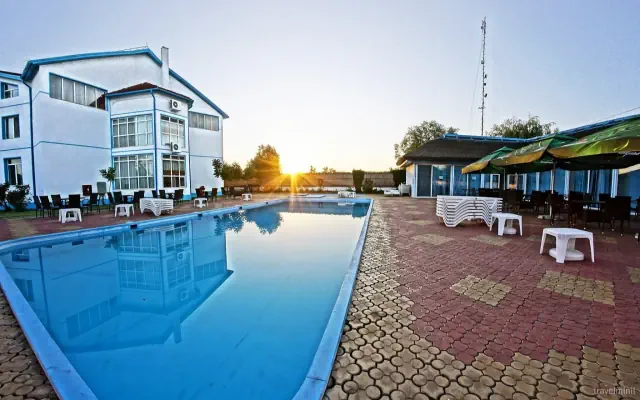 Sunrise (Crisan)